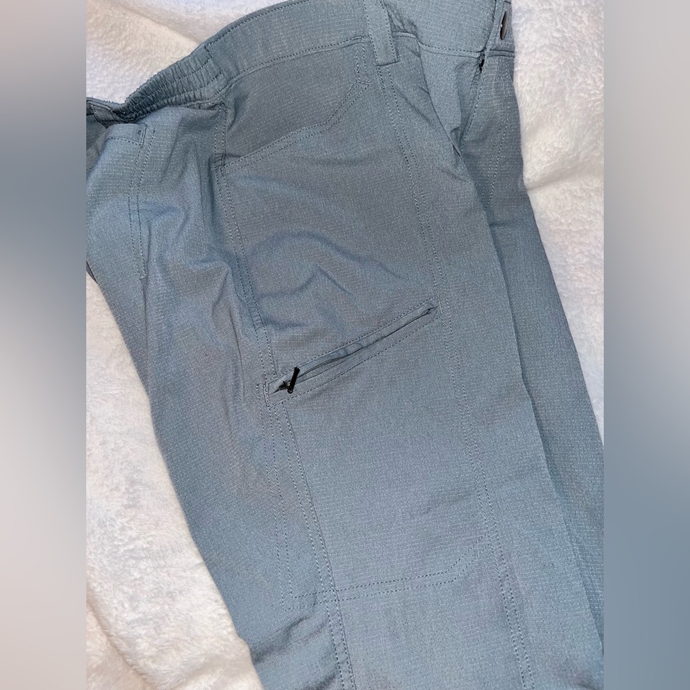 Duluth Gray Roll Up Pants sz 12 - Picture 4 of 9